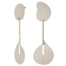 Długie, smukłe kolczyki na sztyft z kolekcji Tache