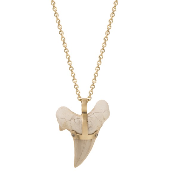 Długi, ręcznie robiony naszyjnik z wisiorem z zęba rekina marki ORSKA biżuteria fon56-2-18